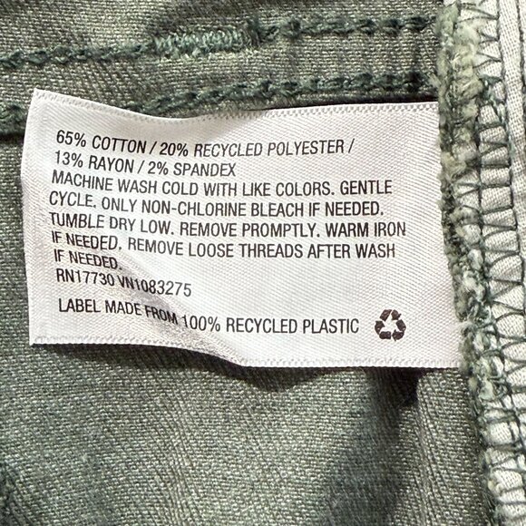 Universal Thread Shorts Womens 6 / 28 Green Camo 'High Rise Midi' Stretch 30x4 - Picture 8 of 8